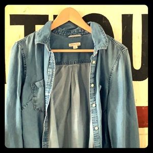Women’s Merona Chambray button down shirt